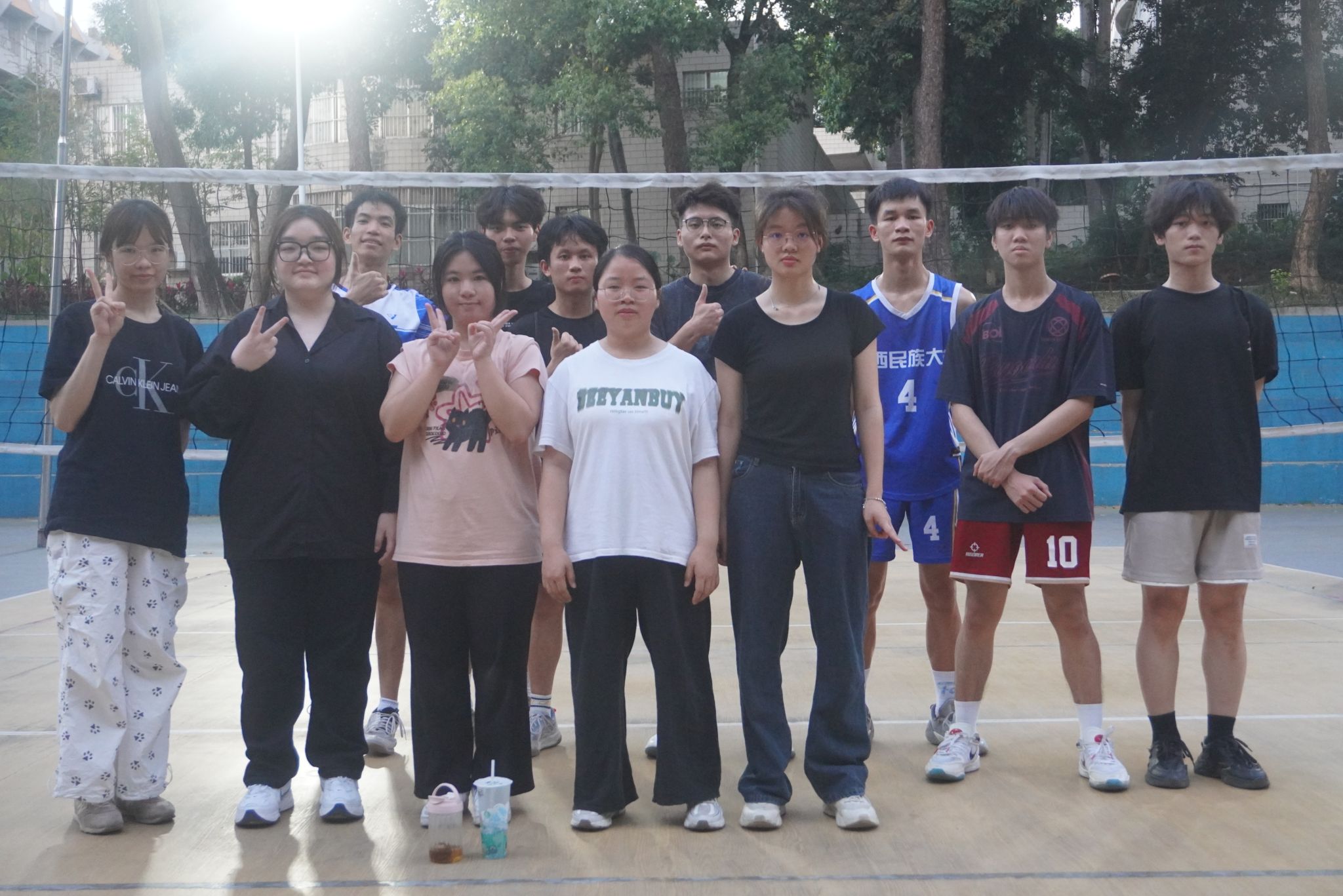 我院“毕业杯”排球赛...