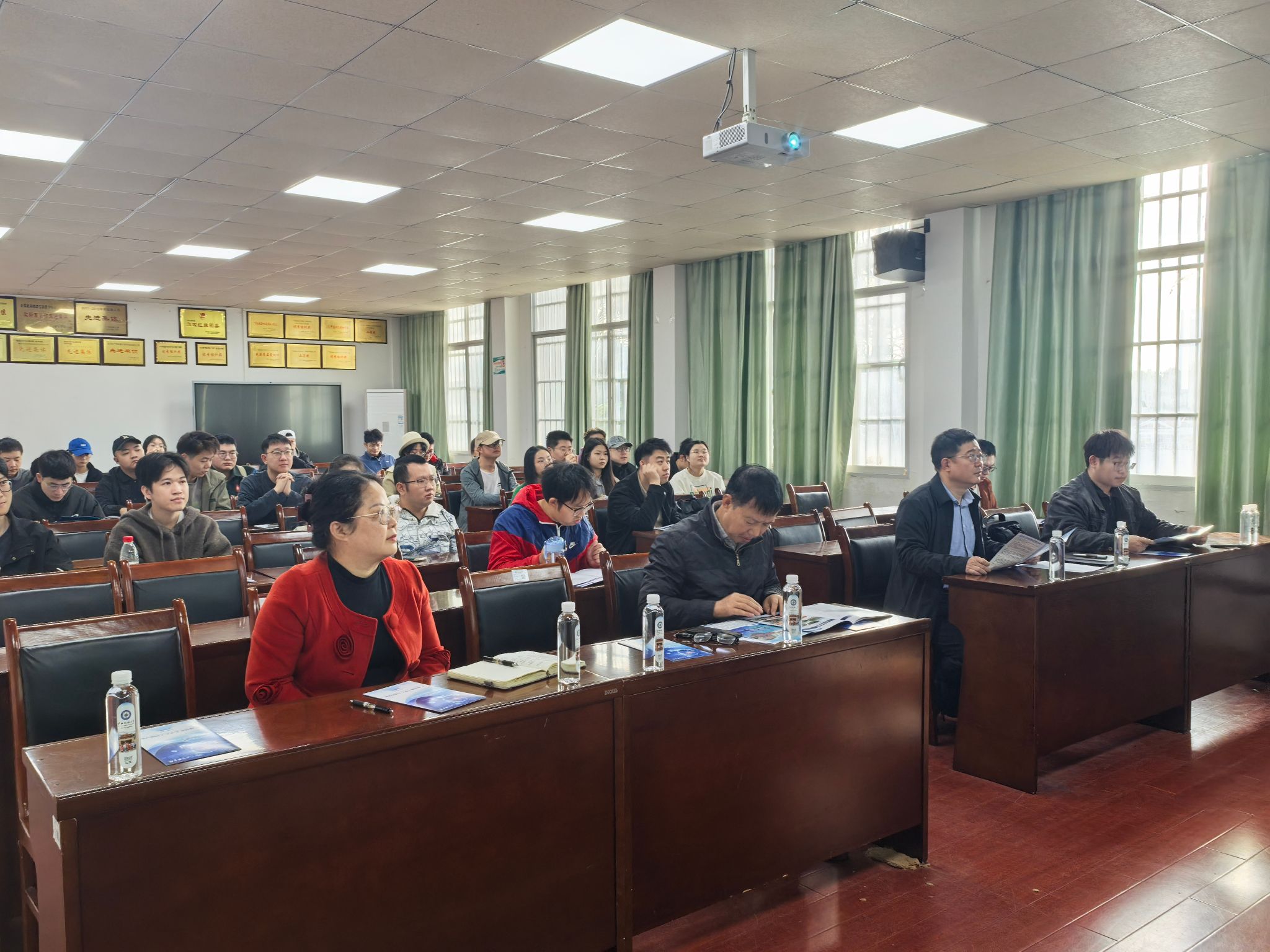 betway必威西汉姆联