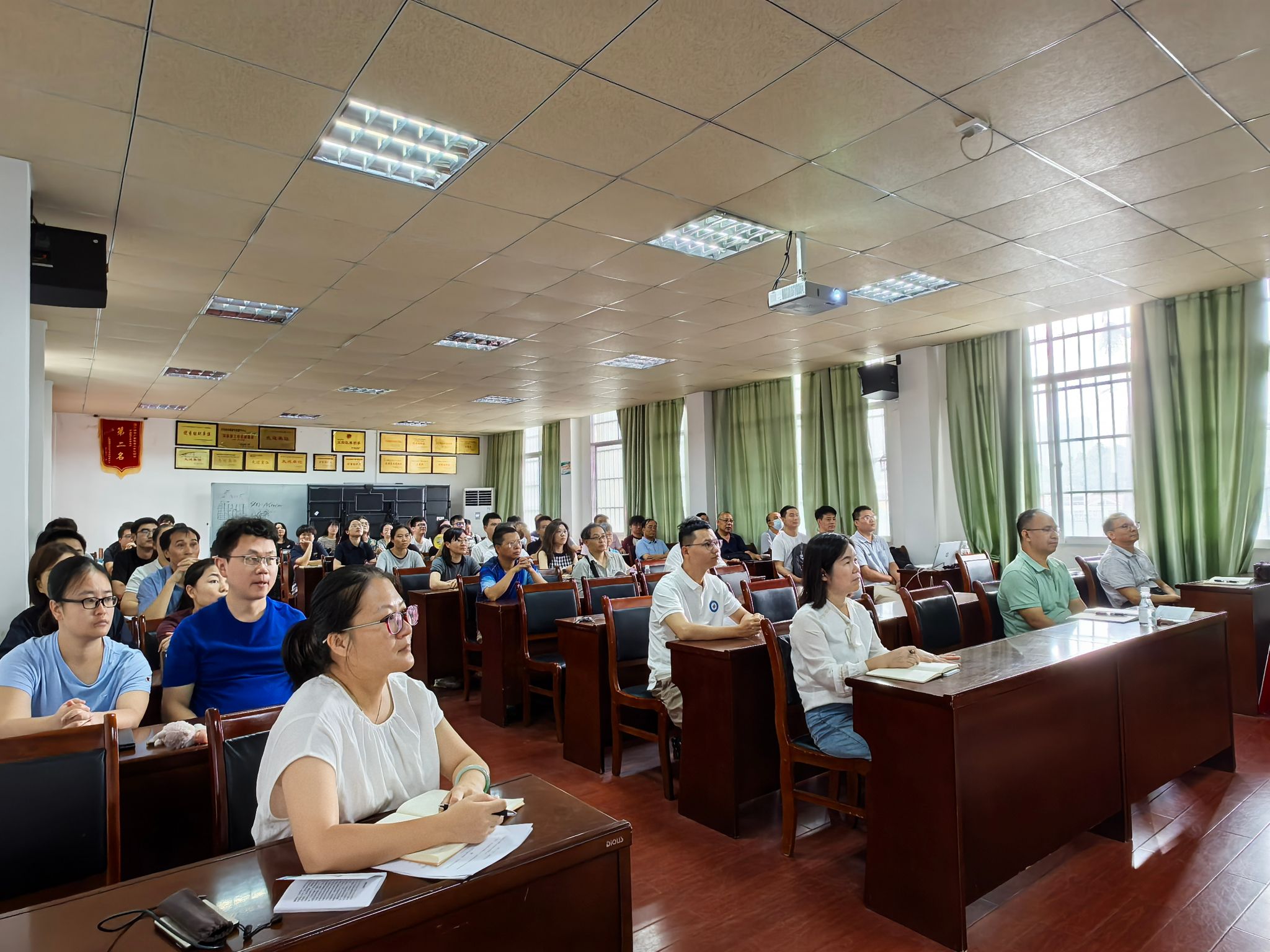 betway必威西汉姆联